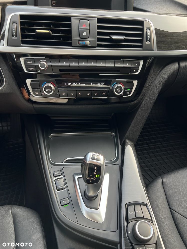 BMW Seria 3 330i xDrive Edition Luxury Line Purity - 20