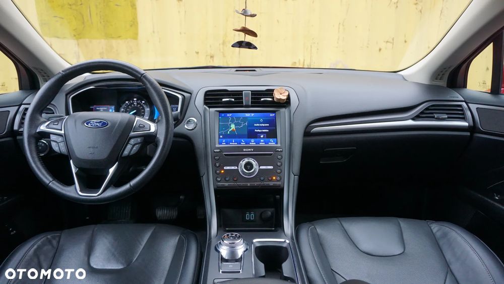 Ford Fusion - 7