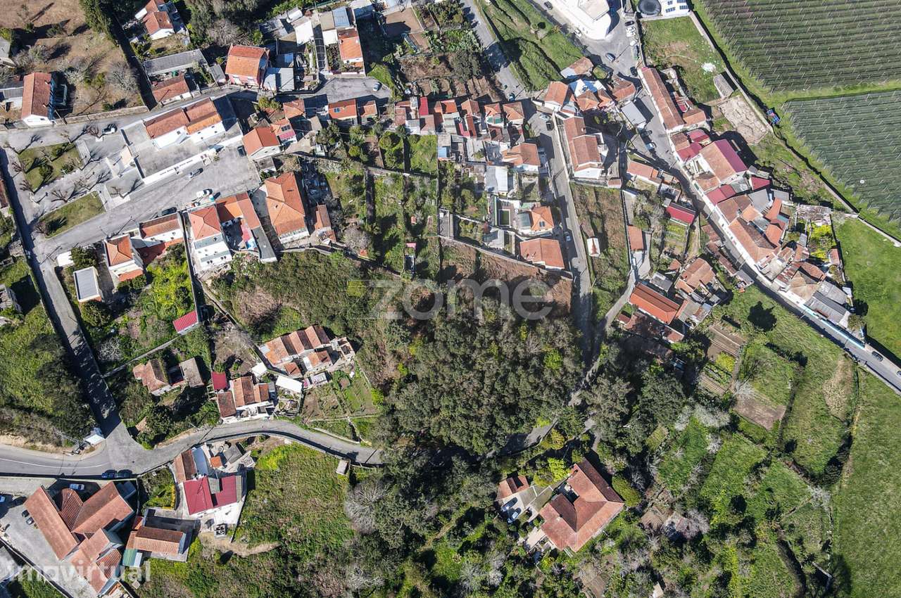 Terreno rústico, com capacidade construtiva em Pedroso - Grande imagem: 5/15