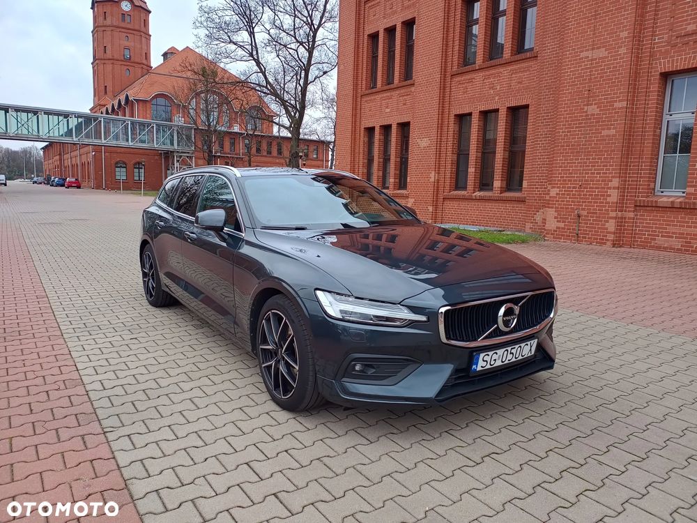 Volvo V60 D4 AWD Geartronic Momentum Pro - 9
