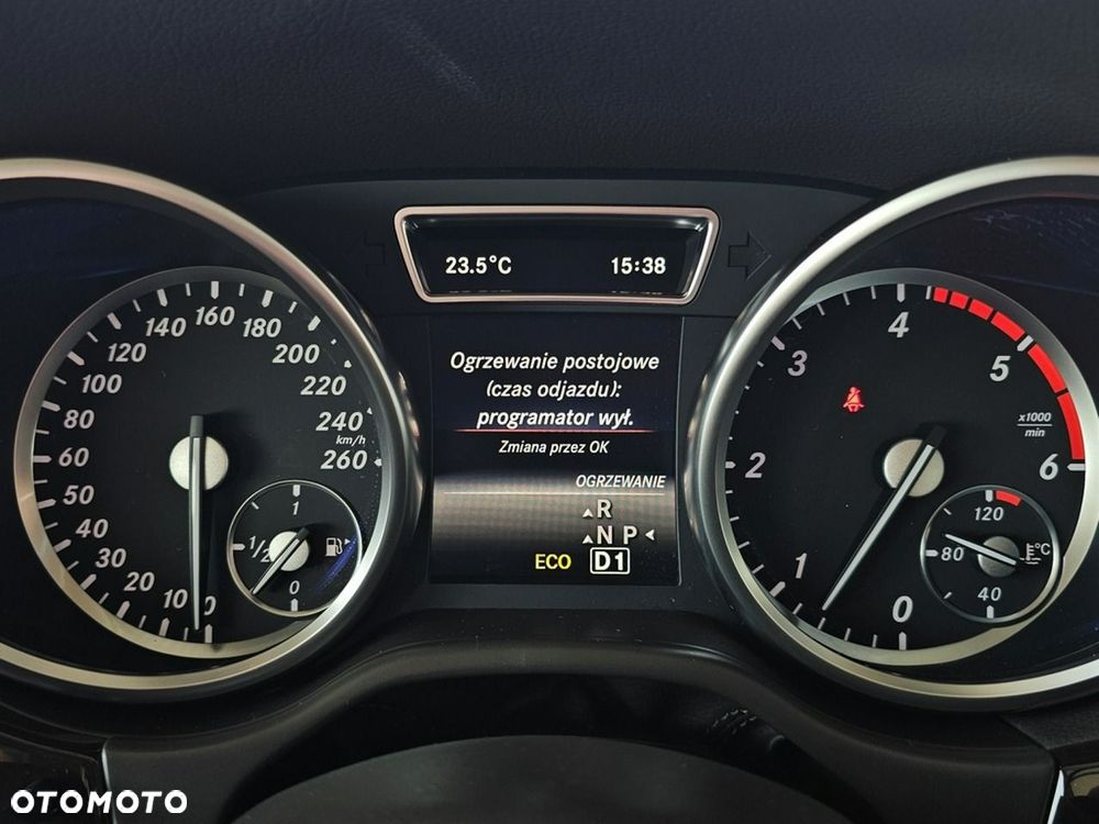 Mercedes-Benz GL 350 BlueTEC 4Matic 7G-TRONIC - 17