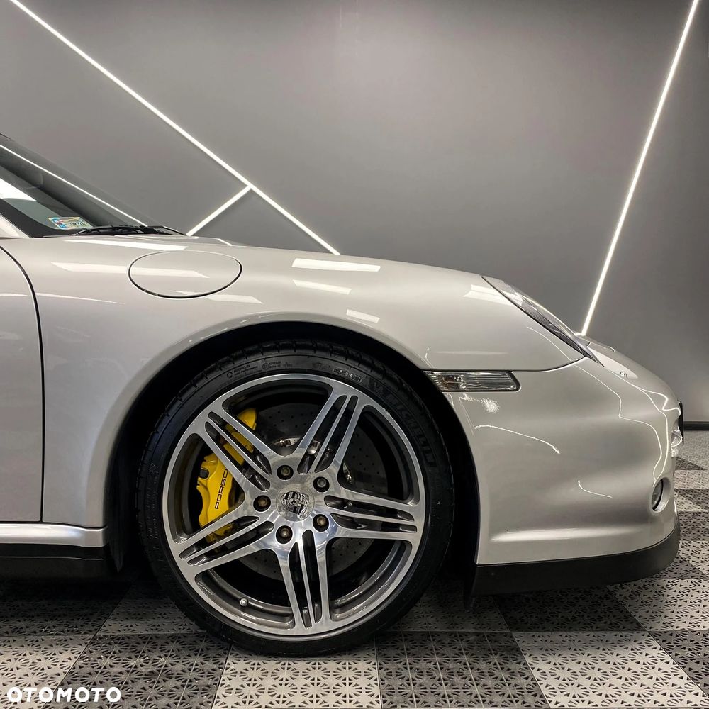 Porsche 911 - 8
