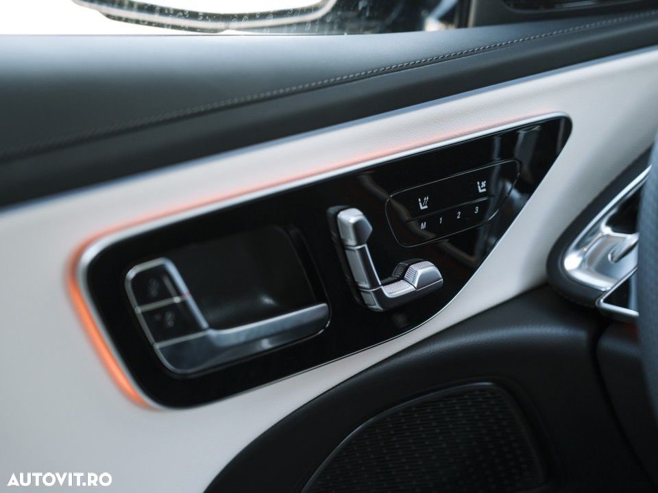 Mercedes-Benz E - 21