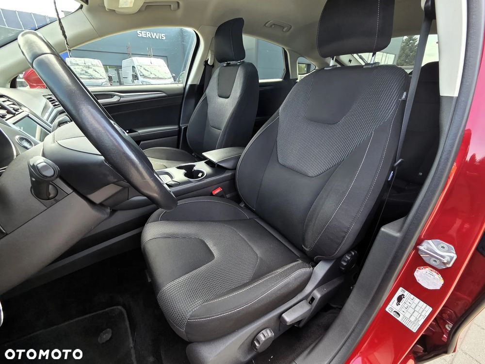 Ford Mondeo 2.0 EcoBlue Titanium - 24