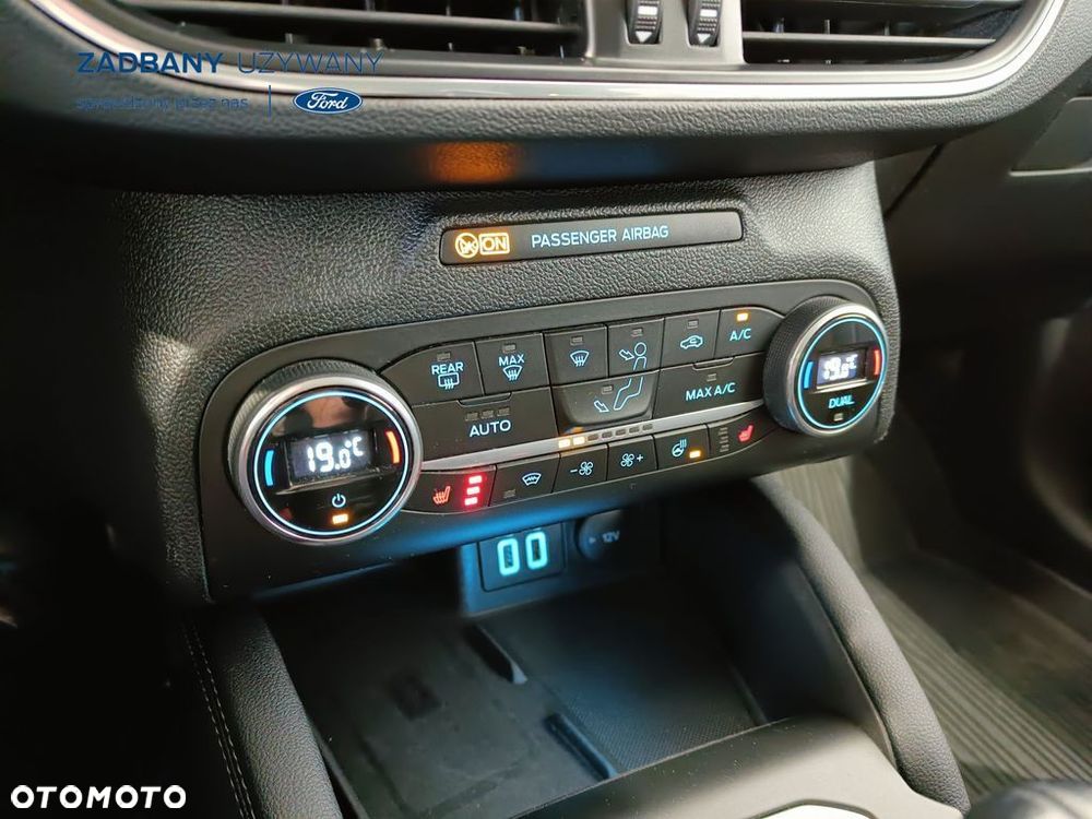 Ford Focus 1.5 EcoBlue STart-Stopp-System TITANIUM X - 23