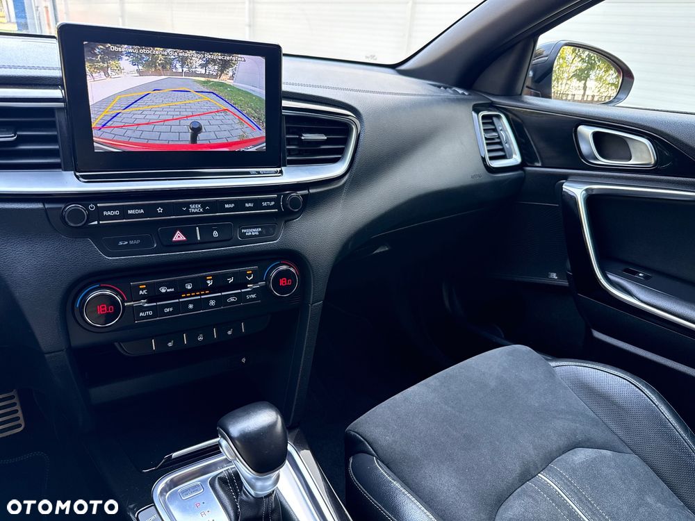 Kia ProCeed 1.4 T-GDI GT Line DCT - 38