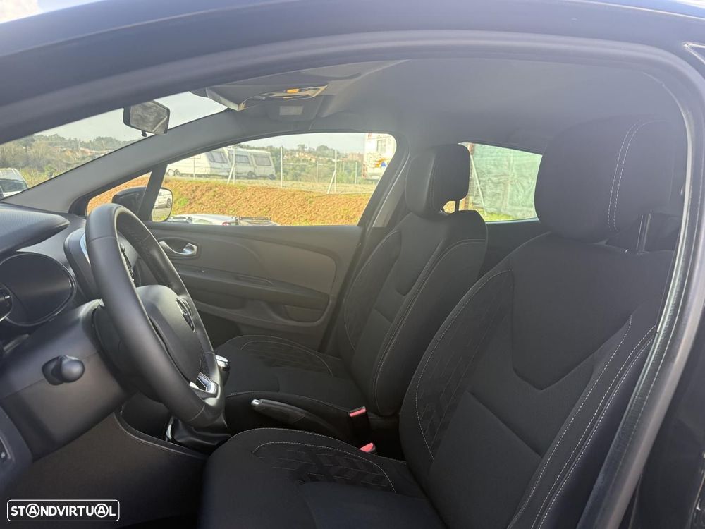 Renault Clio 0.9 TCe Limited Bi-Fuel - 21