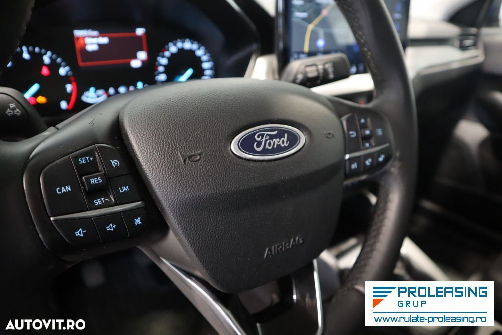 Ford Focus - 8
