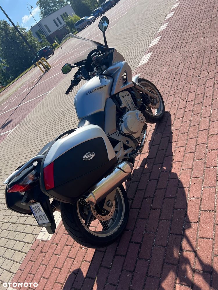 Honda CBF - 2