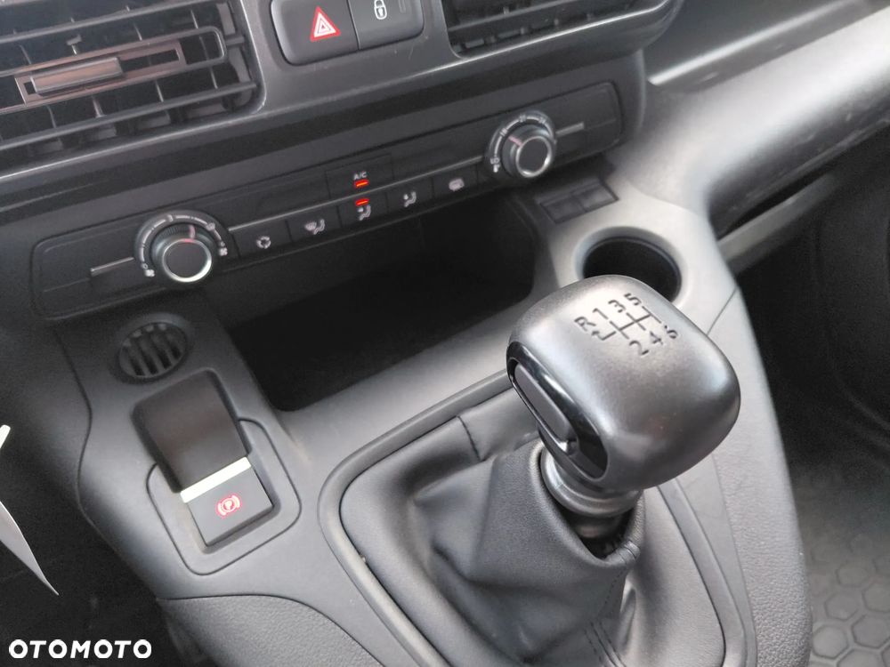 Peugeot Partner LONG - 16