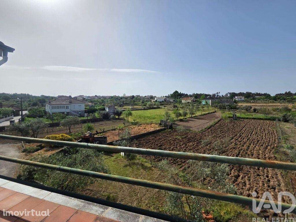Moradia T2 em Ázere e Covelo de 130 m2 - Grande imagem: 2/18