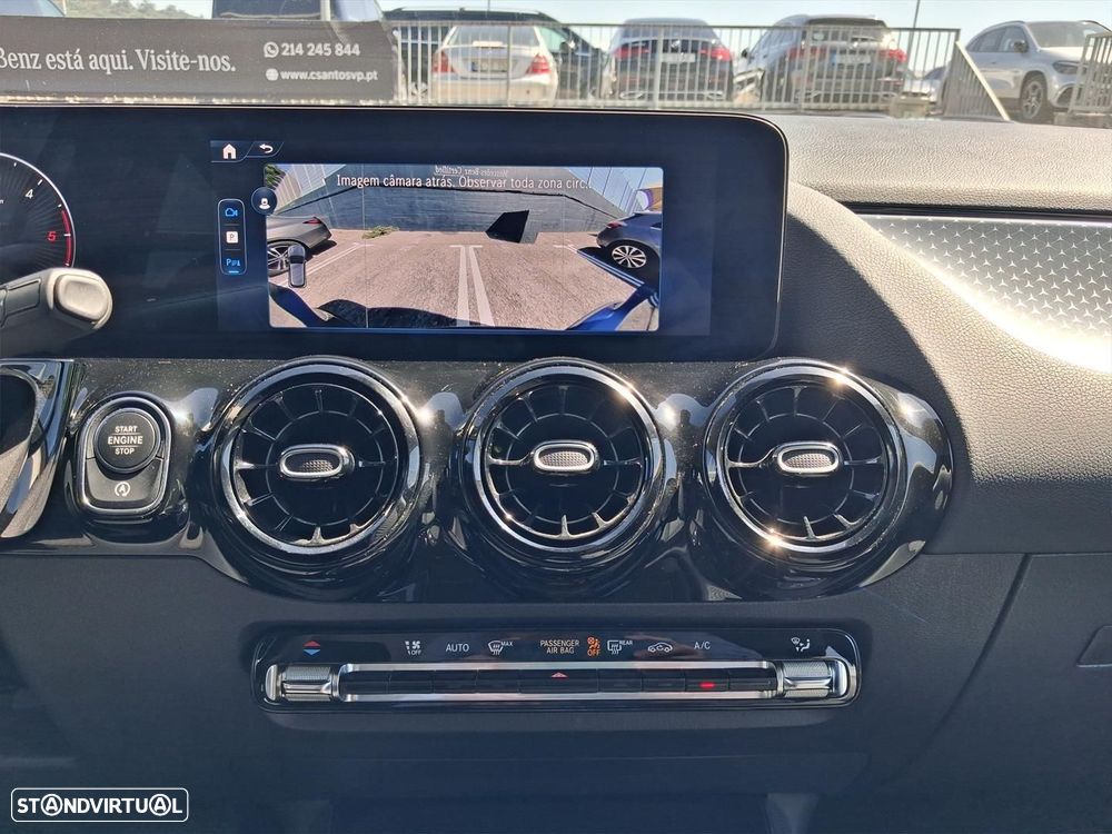 Mercedes-Benz GLA 180 d Progressive - 18