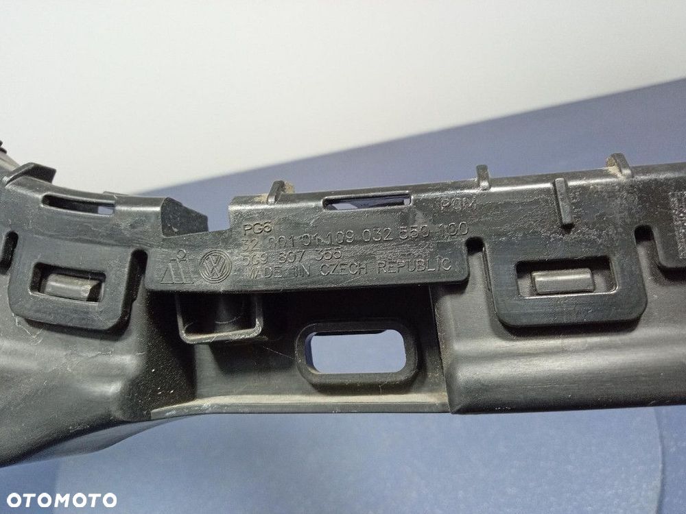 VW GOLF VII KOMBI ŚLIZG ZDERZAKA LEWY TYŁ 5G9807375 - 4