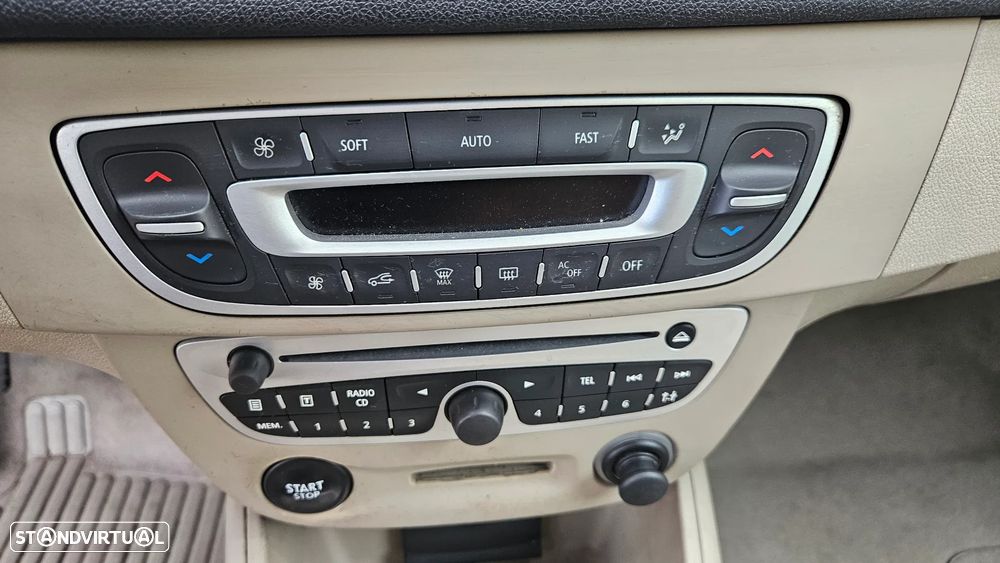 Renault Mégane Sport Tourer 1.5 dCi Dynamique S - 26