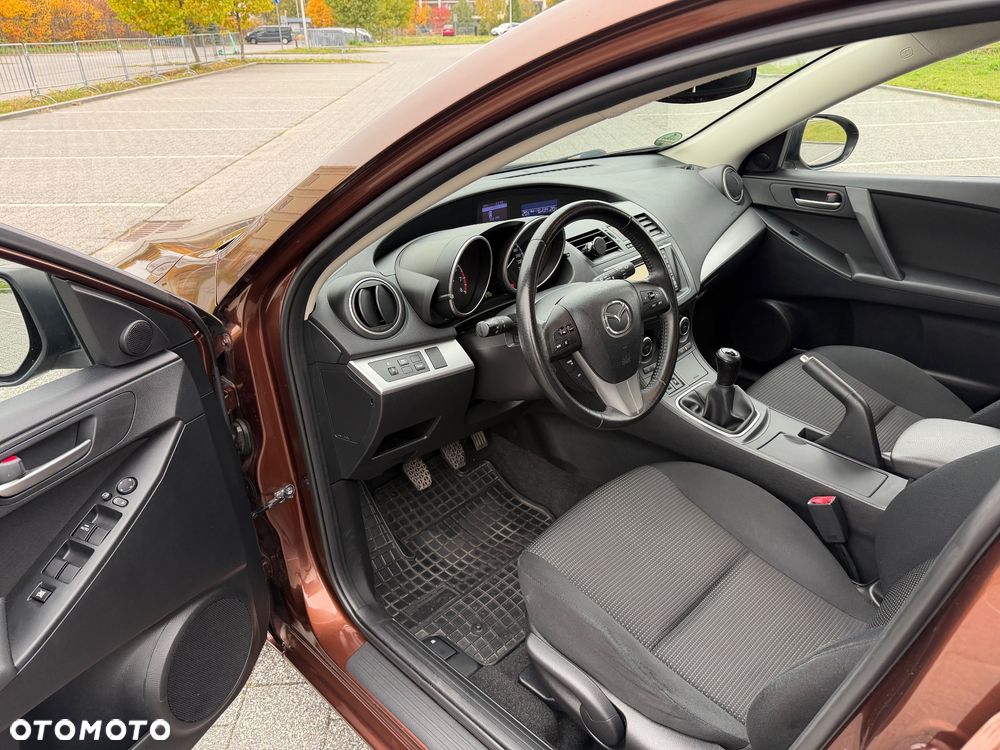 Mazda 3 - 9