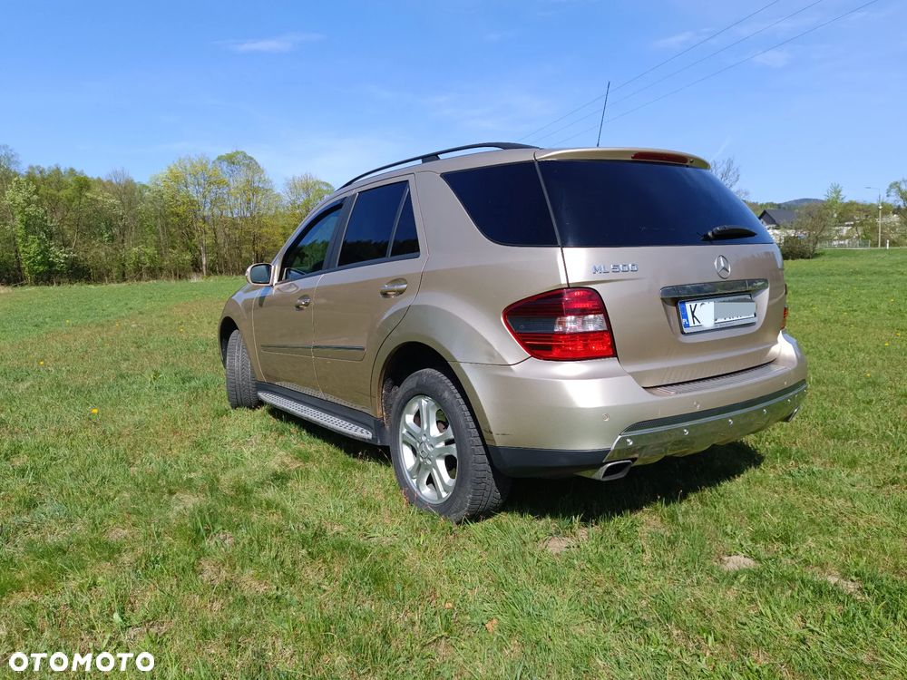 Mercedes-Benz ML - 7