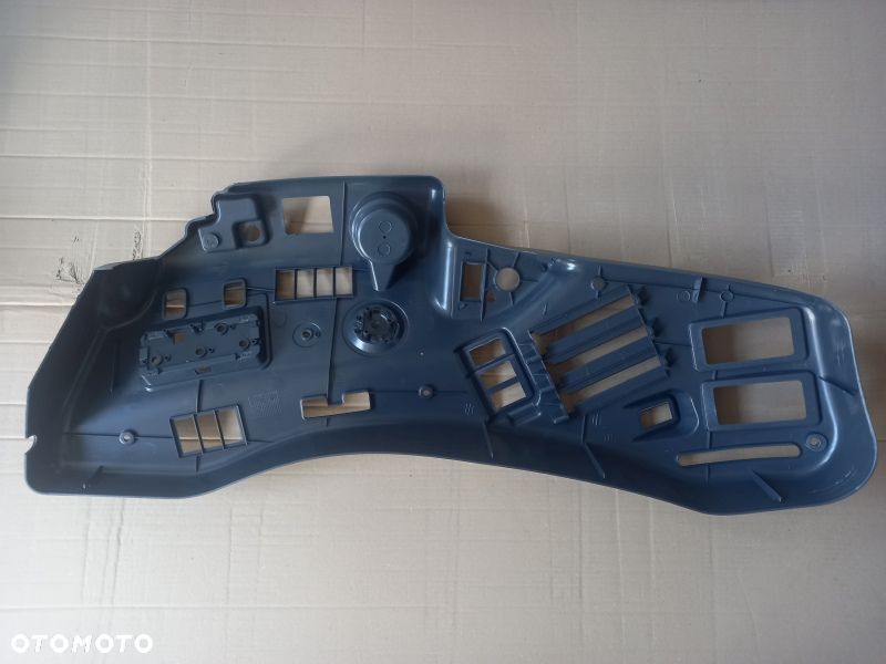 Plastik konsola prawa Case MX McCormick MC MTX XTX - 2