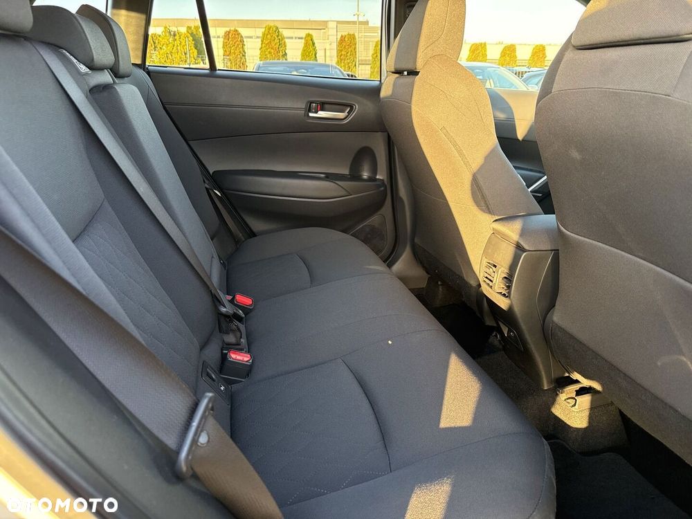 Toyota Corolla Cross 2.0 Hybrid Style - 12