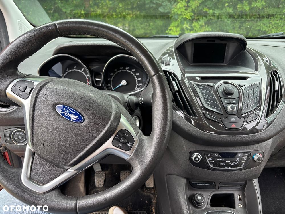 Ford Courier - 10