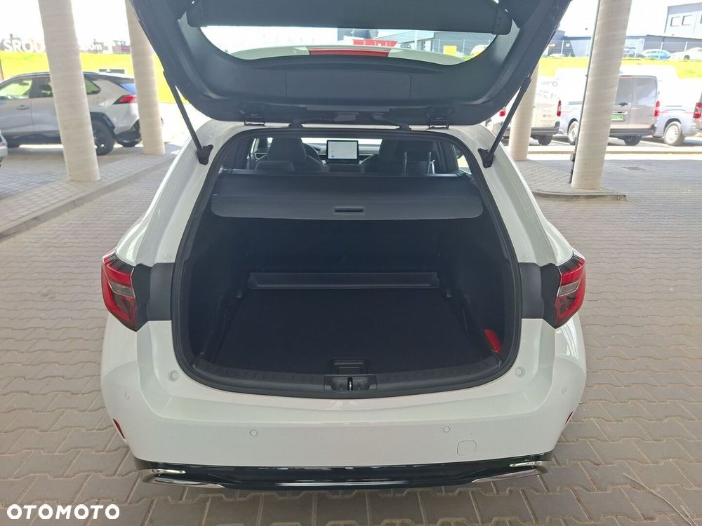 Toyota Corolla - 13