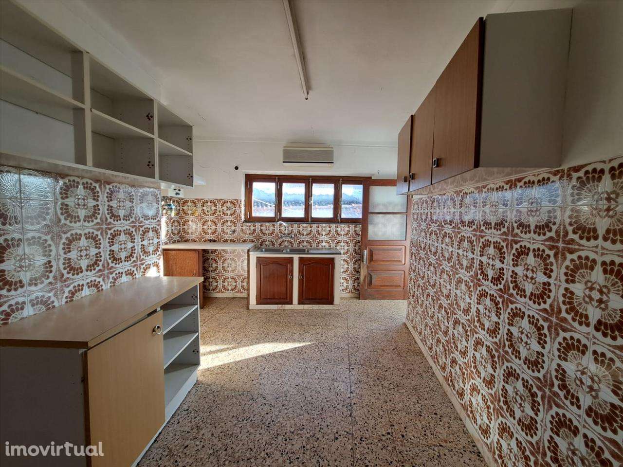 Venda de Edifício na Rua 25 de abril Nº 17 Vila Nova da Baronia (Alvit - Grande imagem: 4/33