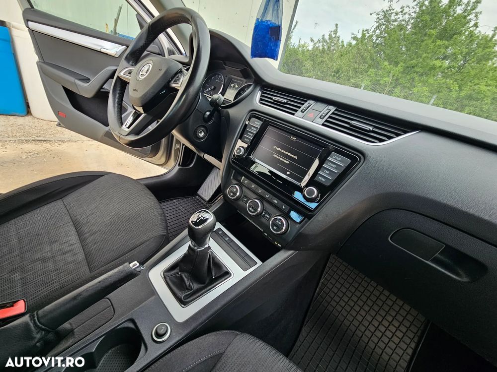 Skoda Octavia 1.6 TDI Style - 16