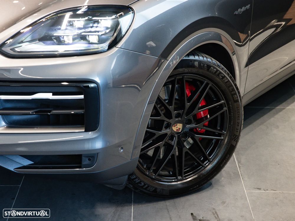 Porsche Cayenne Coupé S E-Hybrid - 16