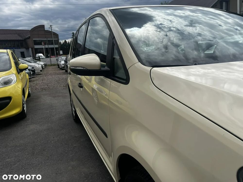 Volkswagen Touran - 2