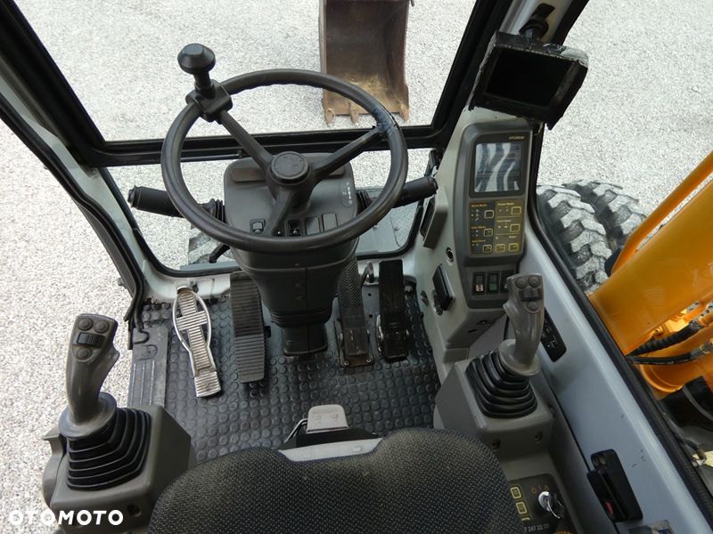 Hyundai 140W-7A / Stan BDB / Ładnie utrzymana / - 13