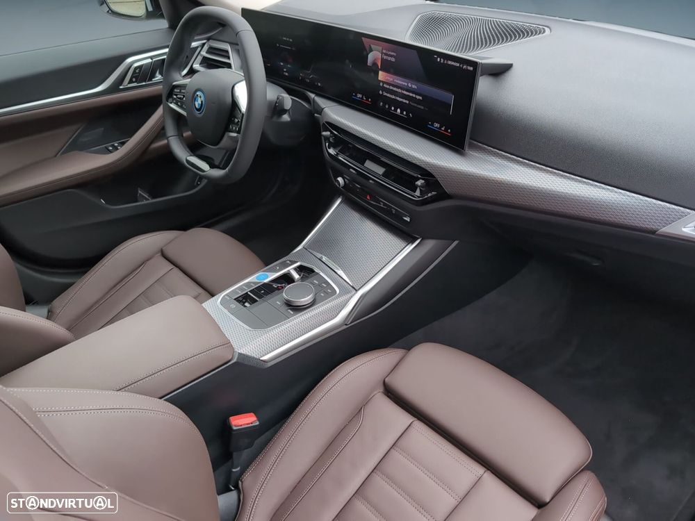 BMW i4 eDrive35 - 19