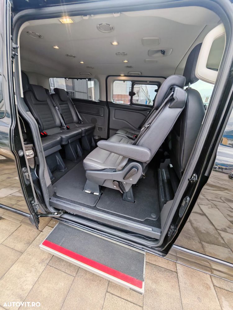 Ford Tourneo Custom Bus 320 2.0 EcoBlue 185 CP L2H1 Titanium Aut. - 3