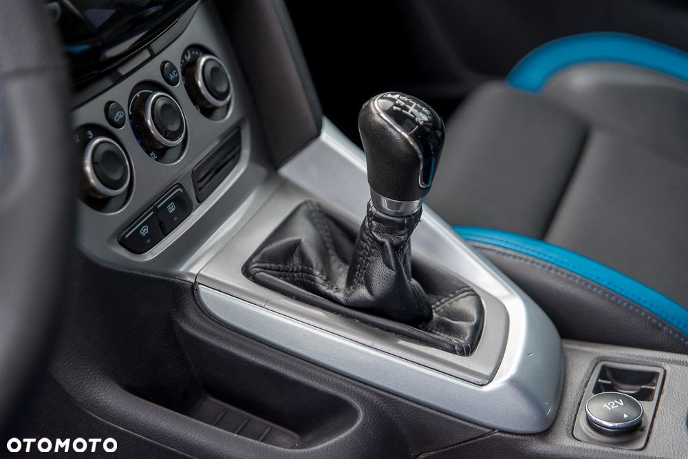 Ford Focus 1.6 Titanium - 19