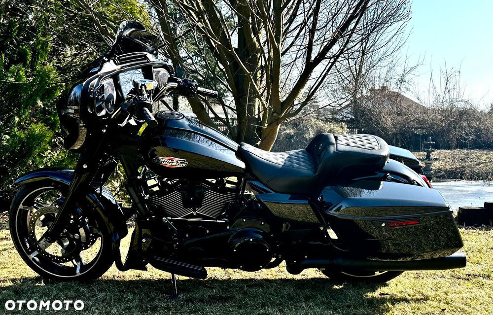 Harley-Davidson Touring Street Glide - 4