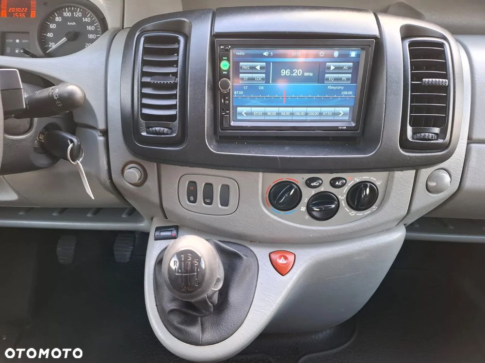 Renault Trafic - 12