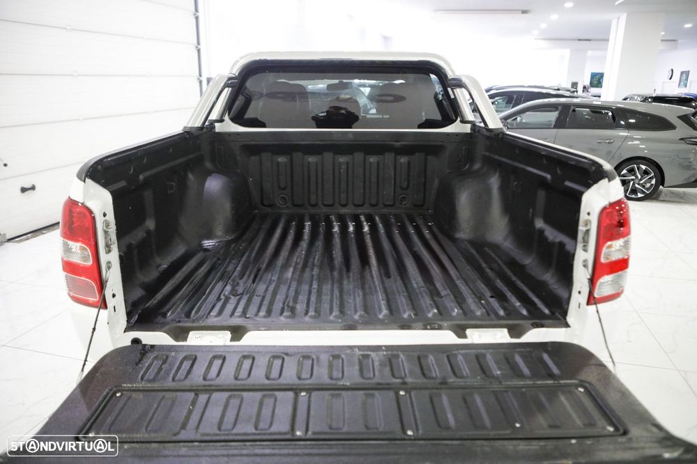 Mitsubishi L200 2.3 DI-D Strakar CD Intense 4WD - 9