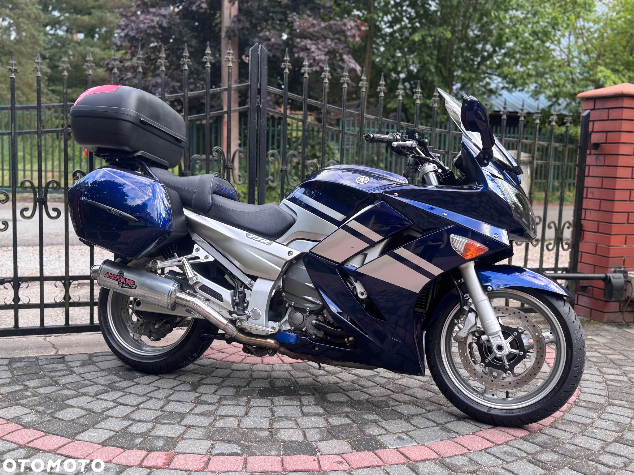 Yamaha FJR - 2