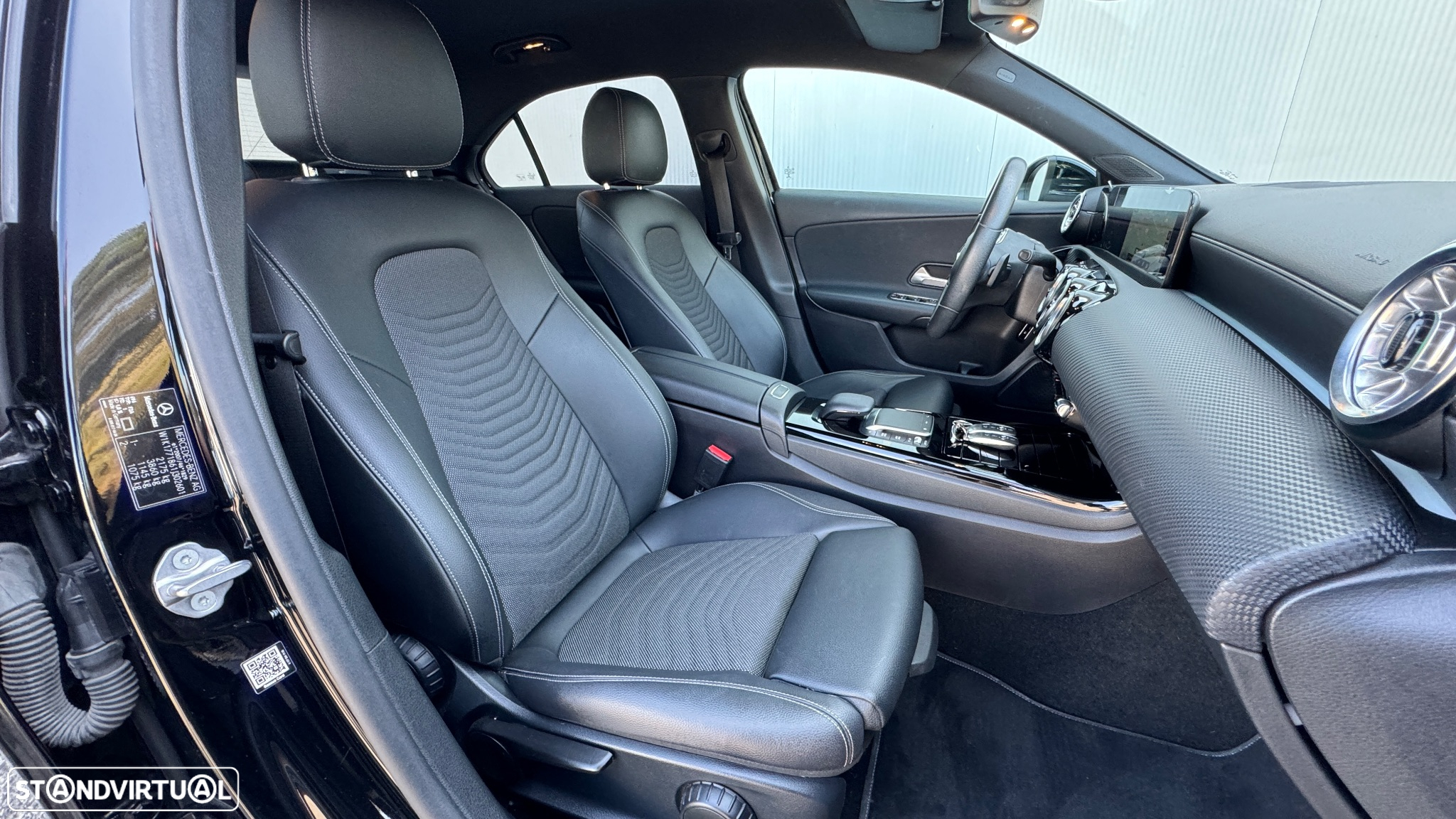 Mercedes-Benz A 250 Limousine e Style Plus - 30