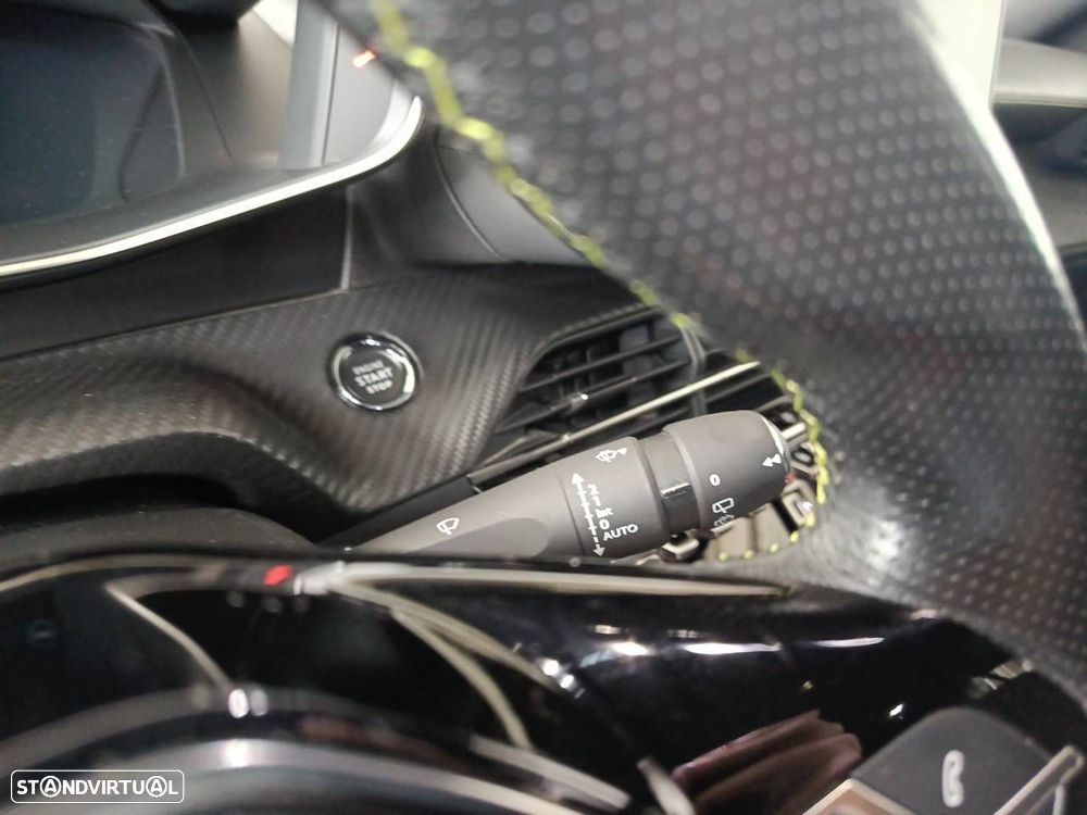 Peugeot 2008 1.2 PureTech GT - 15