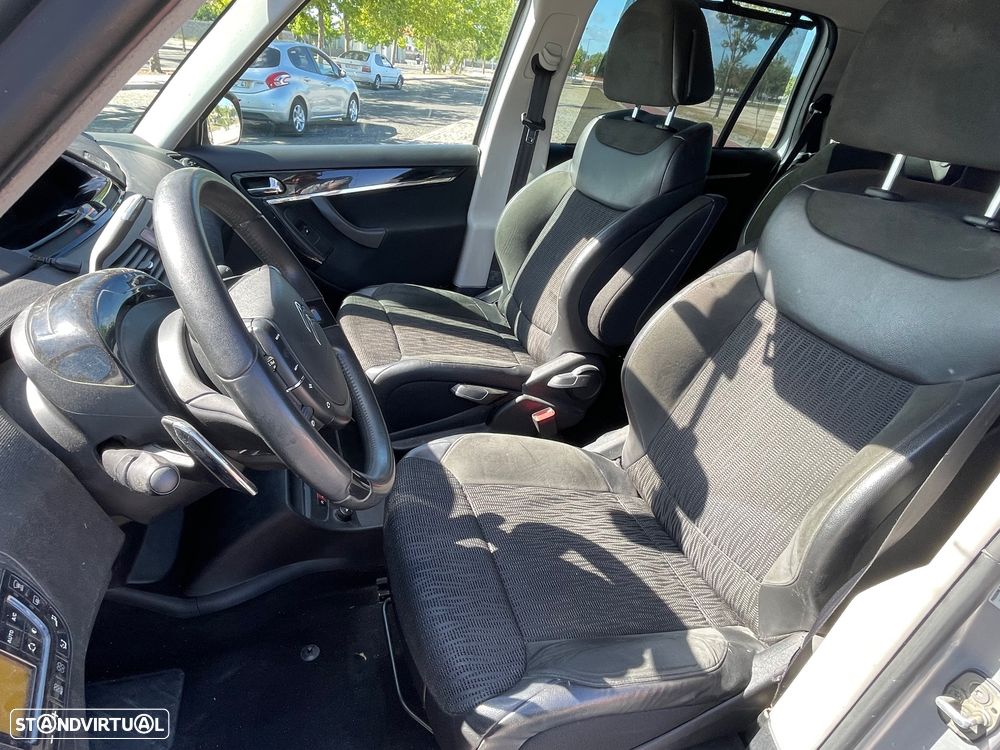 Citroën C4 Grand Picasso 1.6 HDi FAP 7L ESG6 Exclusive - 6