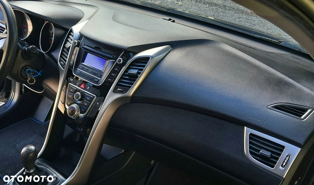Hyundai i30 blue 1.6 GDI Style - 16