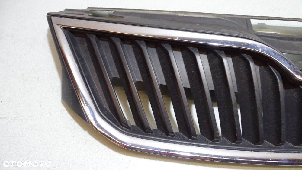 GRILL ATRAPA SKODA RAPID B  5JA853668 - 6