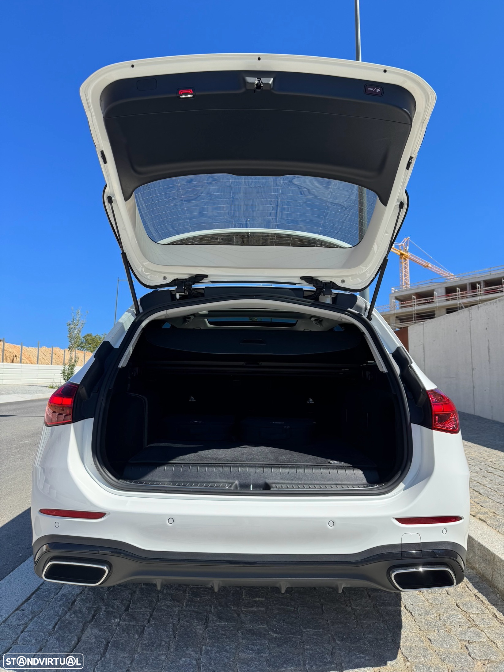 Mercedes-Benz C 300 e AMG Line - 20