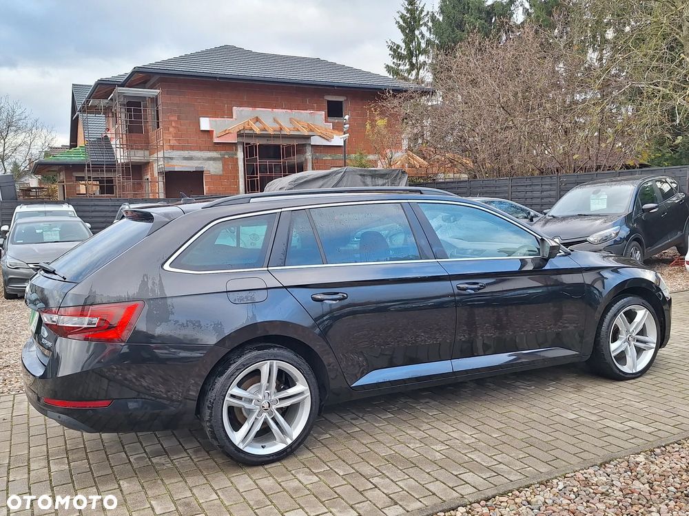 Skoda Superb 2.0 TDI DSG Style - 12