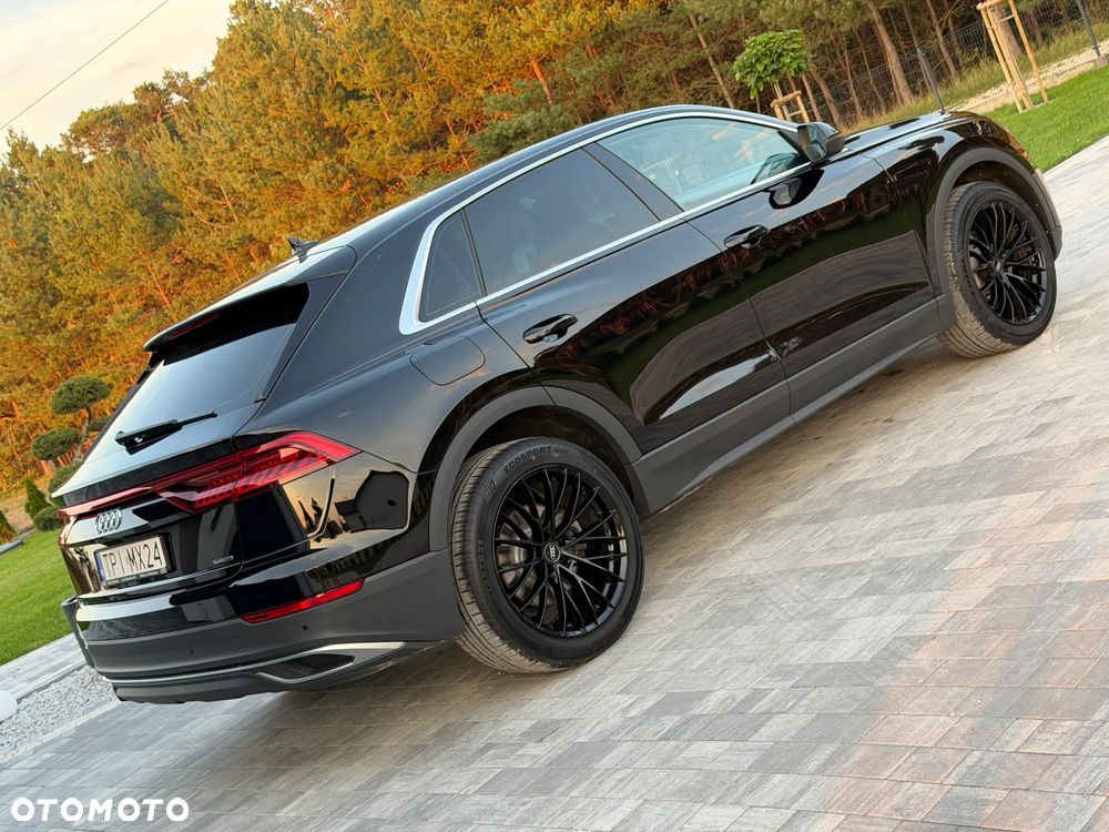 Audi Q8 - 11