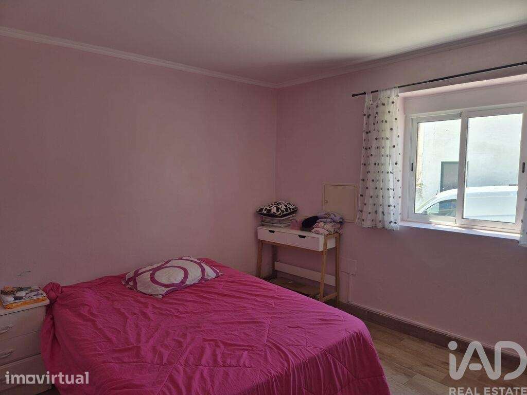 Moradia em banda T3 em Nossa Senhora da Graça dos Degolados de 32 m2 - Grande imagem: 4/22