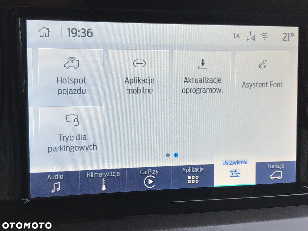 Ford Transit Courier - 31