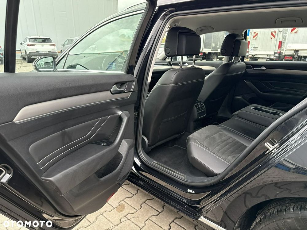 Volkswagen Passat 2.0 TSI Elegance DSG - 14