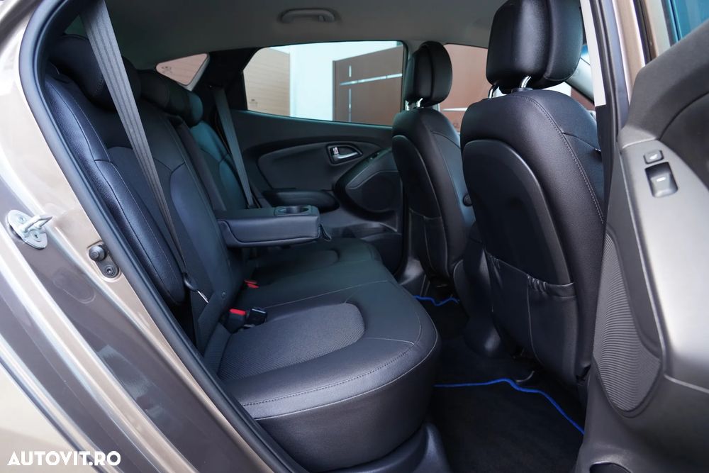 Hyundai ix35 2.0 4WD Automatik Style - 10