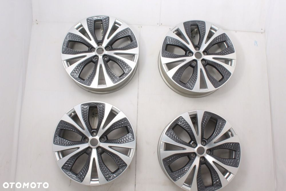 FELGI ALUMINIOWE RENAULT OE 403006686R 5x114,3 20" ET33 - 1