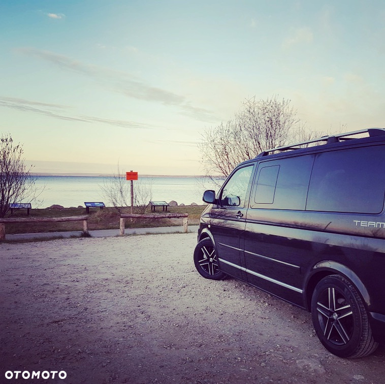 Volkswagen Multivan - 4